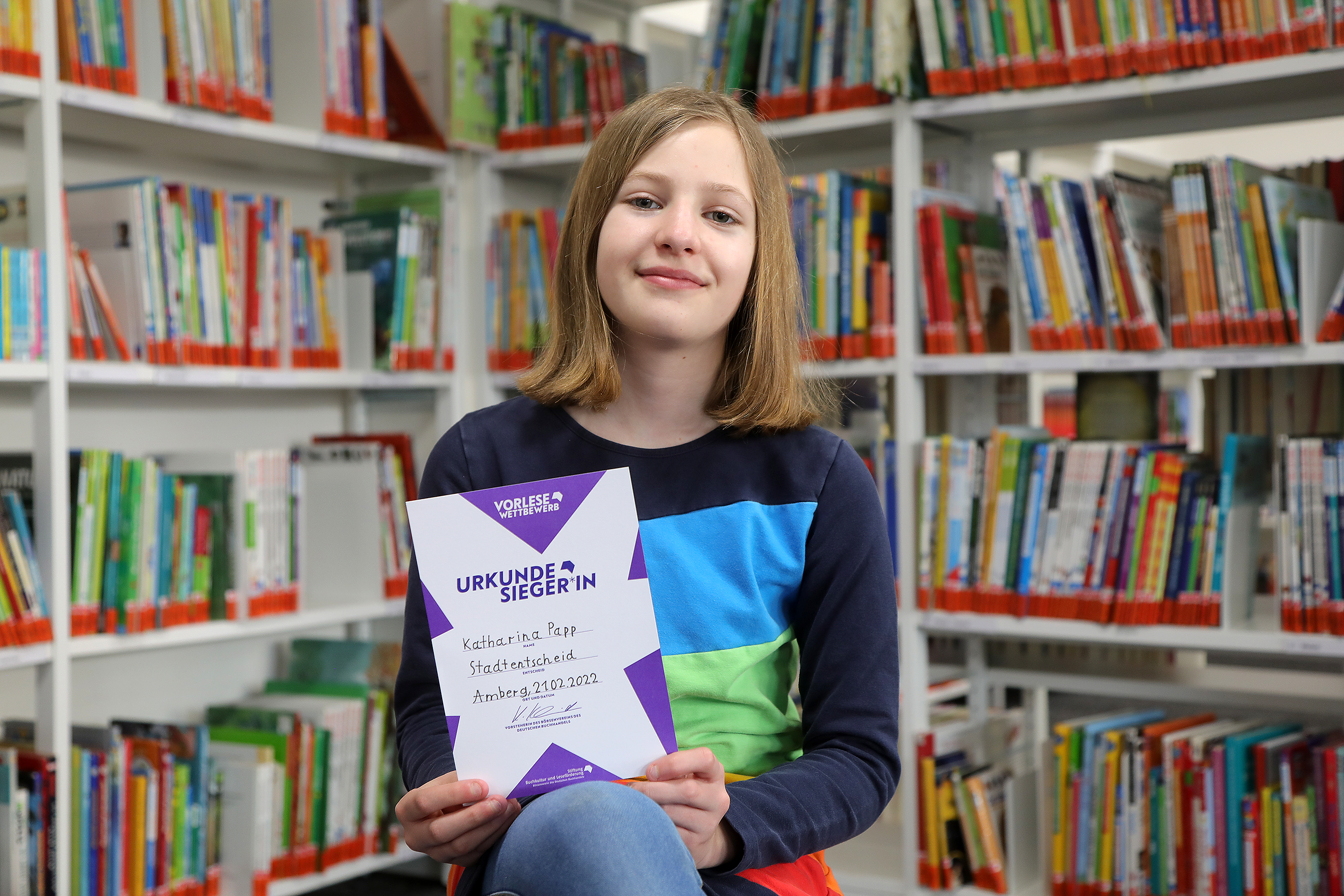 Katharina Papp gewinnt beim Vorlesewettbewerb