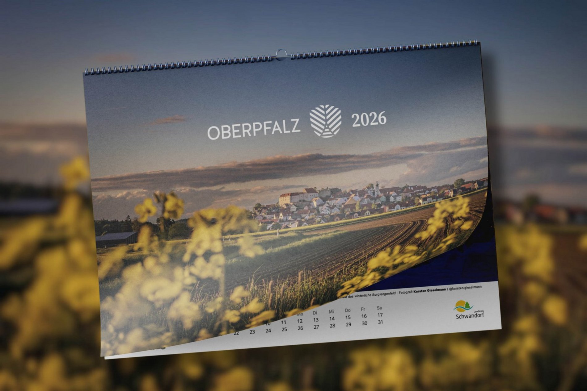 Das Foto zeigt den Oberpfalz Kalender 2026.
